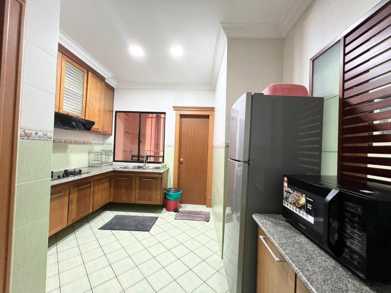 Marina Court Vacation Home 3 Bedrooms - Kota Kinabalu Ngoại thất bức ảnh