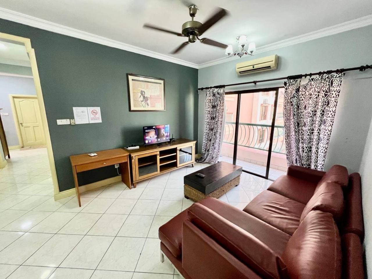 Marina Court Vacation Home 3 Bedrooms - Kota Kinabalu Ngoại thất bức ảnh