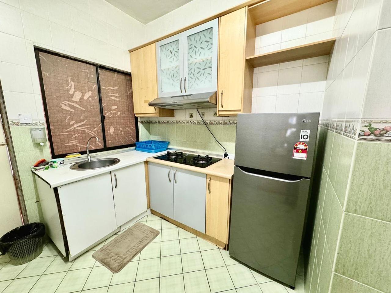 Marina Court Vacation Home 3 Bedrooms - Kota Kinabalu Ngoại thất bức ảnh